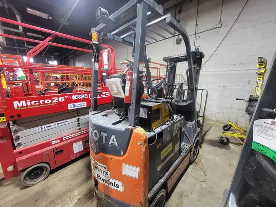 2019 Toyota 8FBCU25 Warehouse Forklift