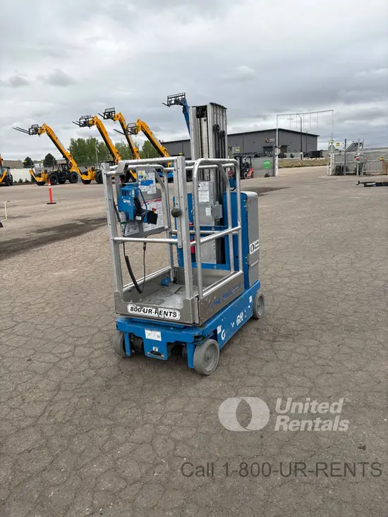 2018 Genie GR-20 Self-Propelled One-Person Lift