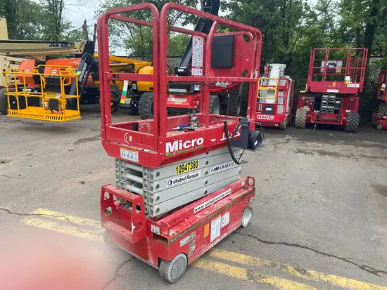 2019 MEC MICRO 19 Scissor Lift