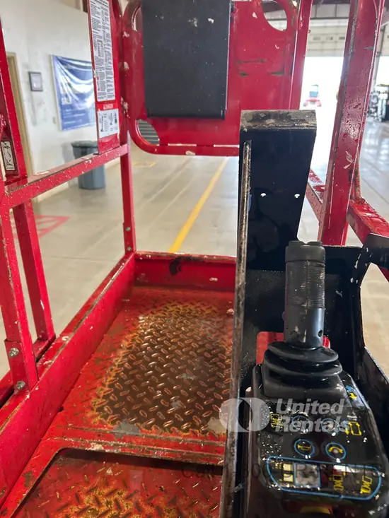 2018 MEC MICRO 19 Scissor Lift