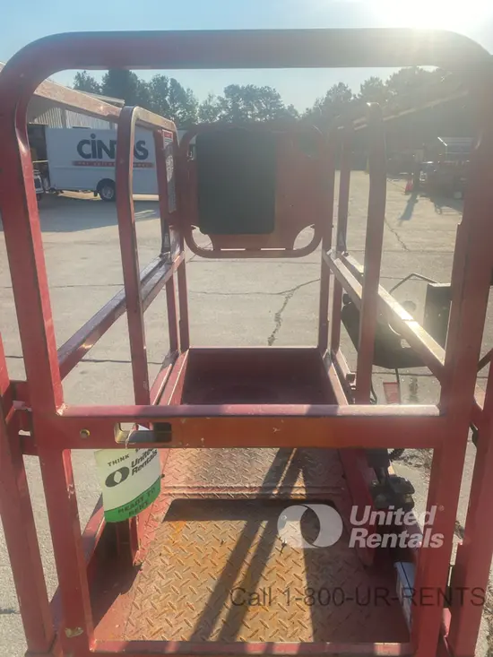 2020 MEC MICRO 19 Scissor Lift