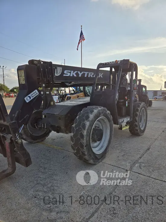 2018 SKYTRAK 6036 Forklift