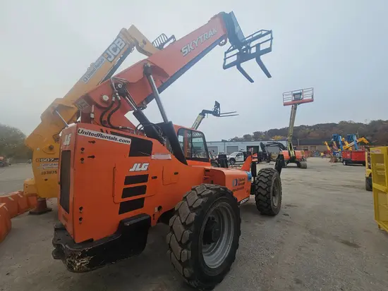 2017 SKYTRAK 10054 Forklift