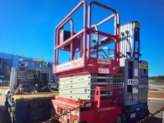 2018 MEC MICRO 19 Scissor Lift