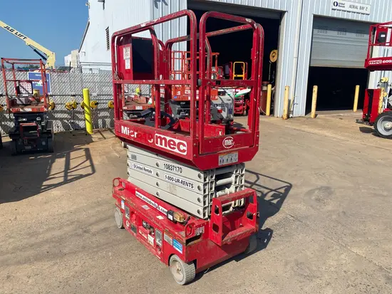 2018 MEC MICRO 19 Scissor Lift