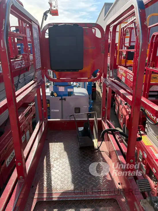 2018 MEC MICRO 19 Scissor Lift