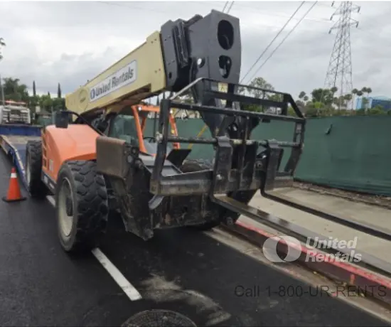 2019 JLG 1055 Forklift