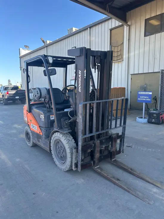 2022 Doosan G25P-7DF Warehouse Forklift