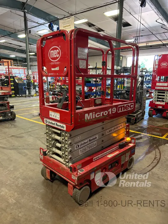 2019 MEC MICRO 19 Scissor Lift