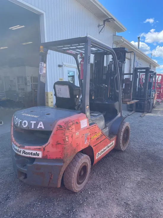 2018 Toyota 8FDU30 Warehouse Forklift