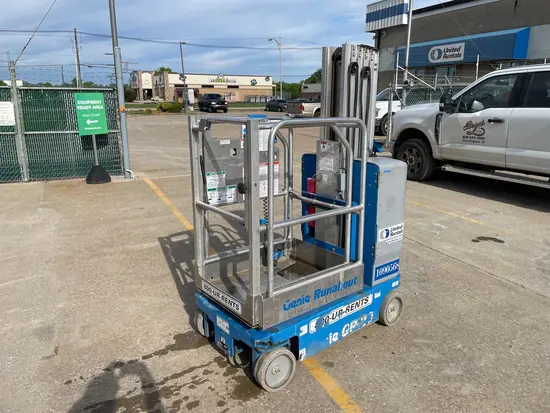 2019 Genie GR-20 Self-Propelled One-Person Lift