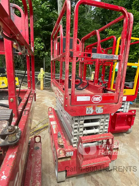 2019 MEC MICRO 19 Scissor Lift