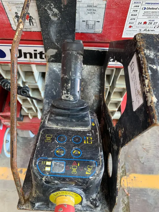 2019 MEC MICRO 19 Scissor Lift