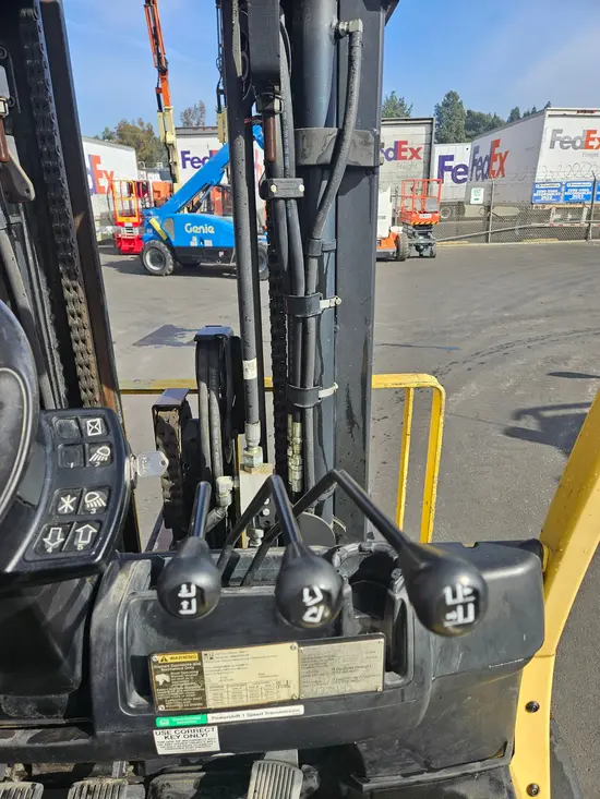 2016 HYSTER H80FT Warehouse Forklift