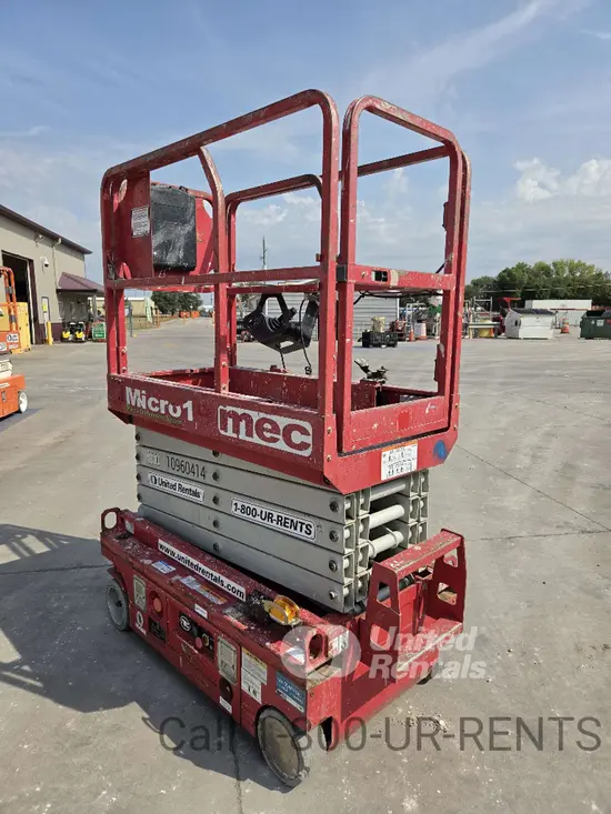 2019 MEC MICRO 19 Scissor Lift