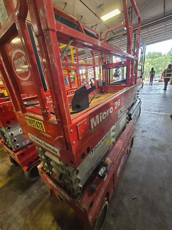 2019 MEC MICRO 26 Scissor Lift