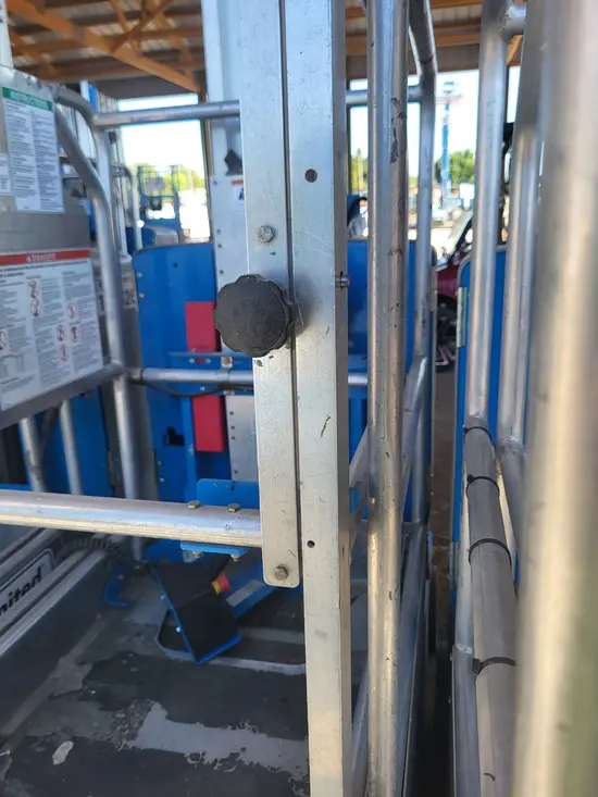 2019 Genie GR-20 Self-Propelled One-Person Lift
