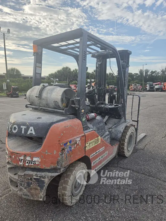2020 Toyota 8FGU25 Warehouse Forklift