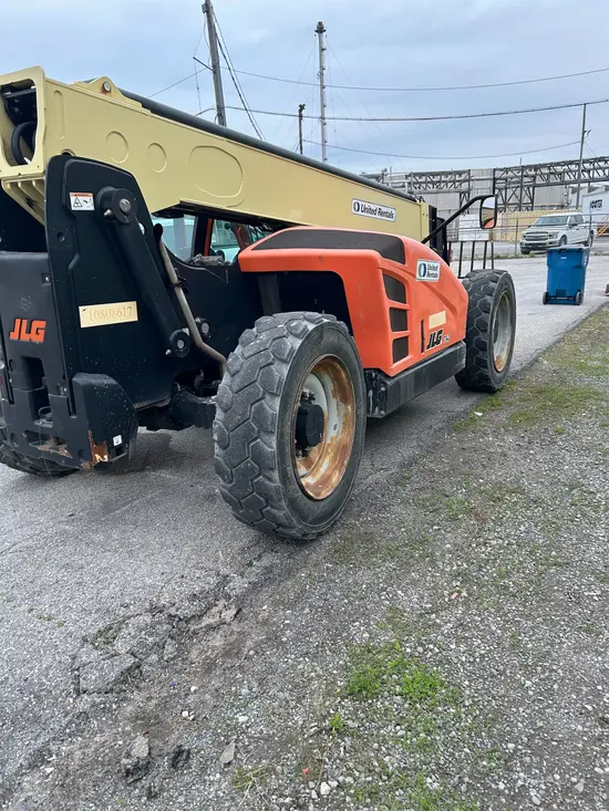 2018 JLG 742 Forklift