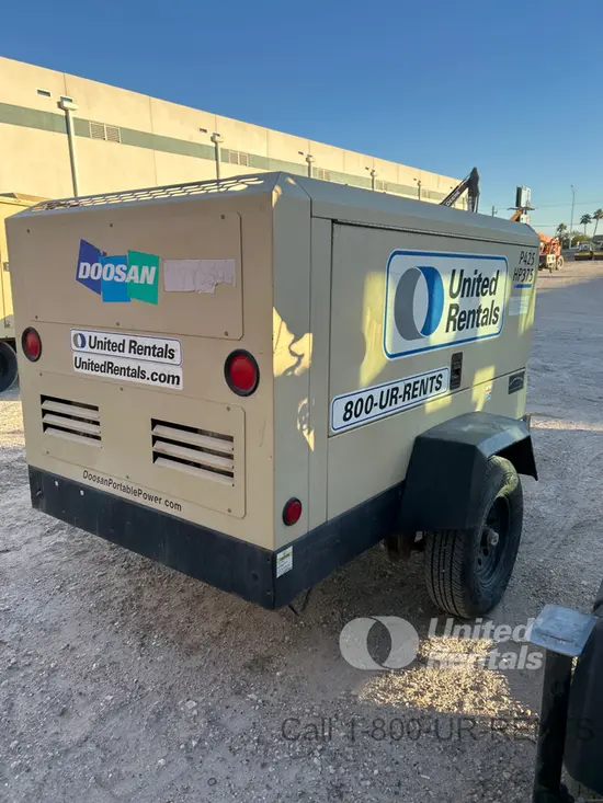 2018 Doosan P425/HP375WCUT4 Air Compressor