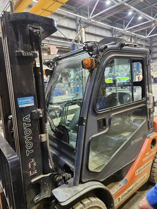 2017 Toyota 8FGU30 Warehouse Forklift