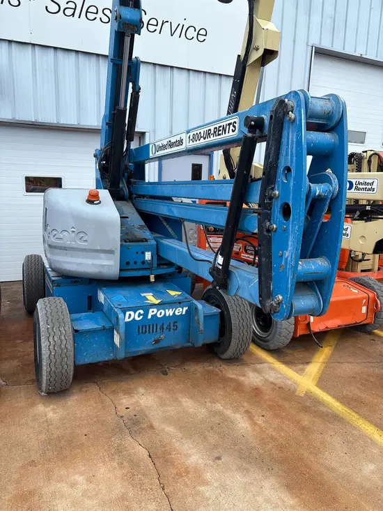 2013 Genie Z-45/25J DC Articulating Boom Lift