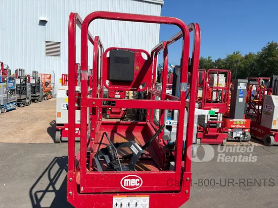 2018 MEC MICRO 19 Scissor Lift