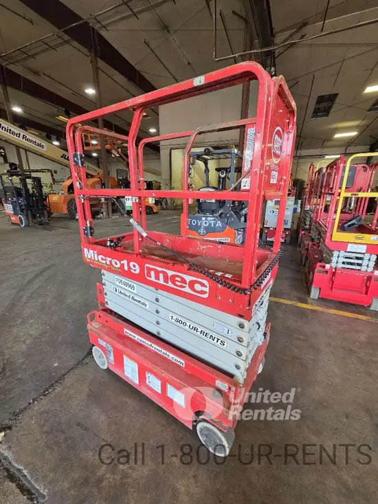 2019 MEC MICRO 19 Scissor Lift