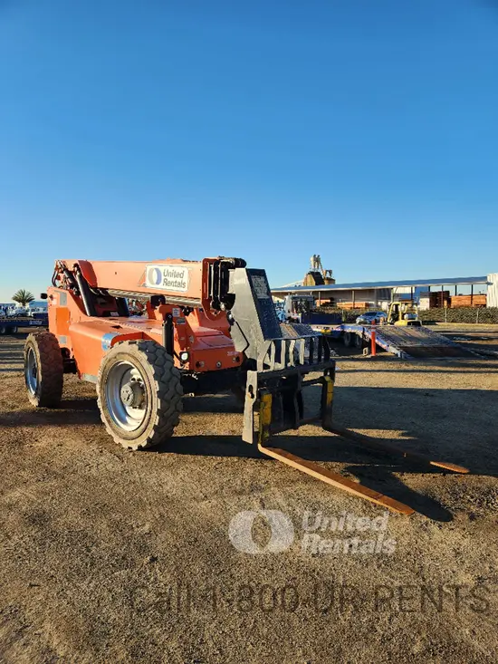 2019 SKYTRAK 8042 Forklift