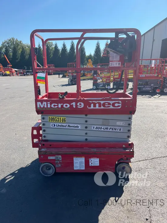2019 MEC MICRO 19 Scissor Lift