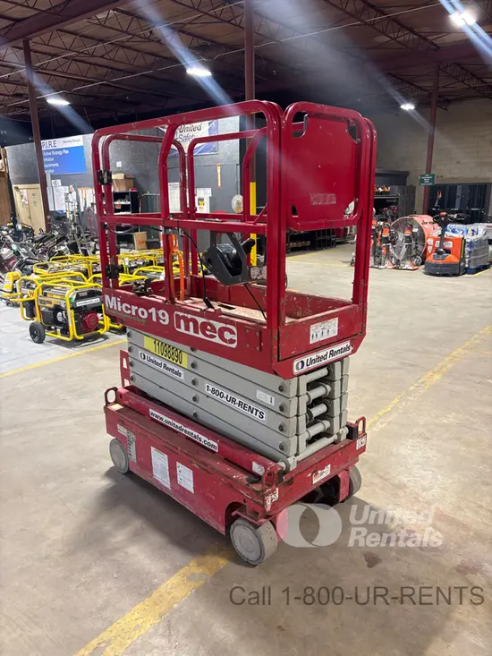 2020 MEC MICRO 19 Scissor Lift