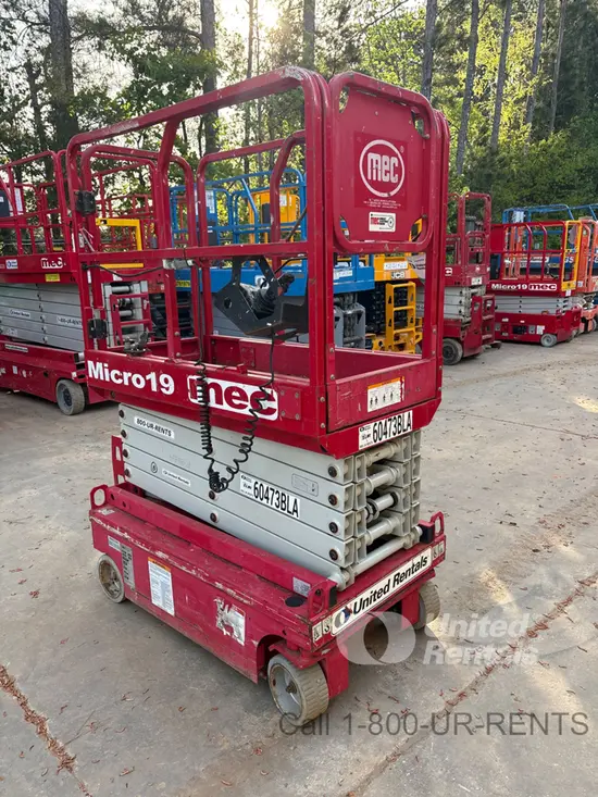 2018 MEC MICRO 19 Scissor Lift