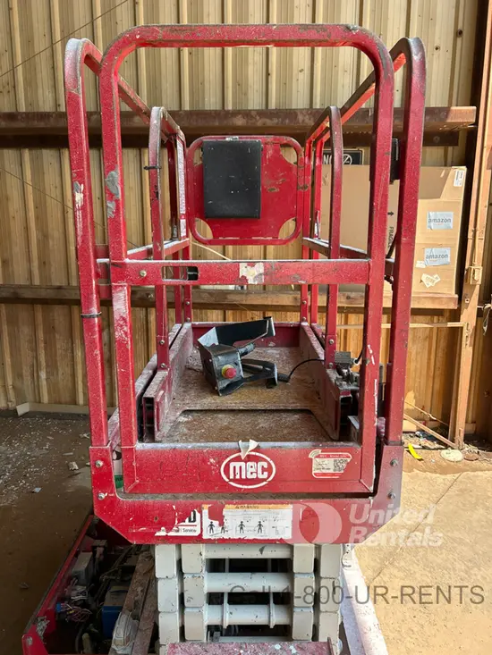 2020 MEC MICRO 19 Scissor Lift