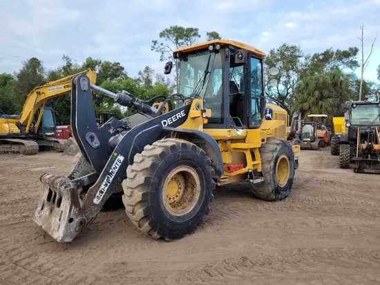 2019 John Deere 544L Wheel Loader