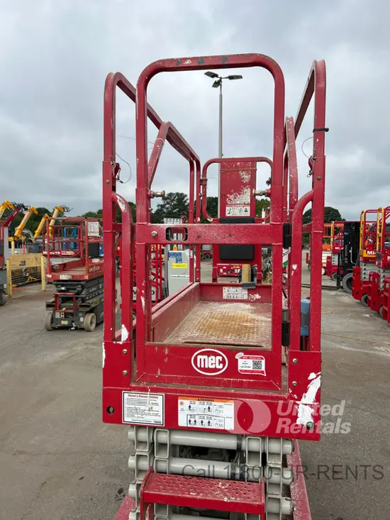2020 MEC MICRO 26 Scissor Lift
