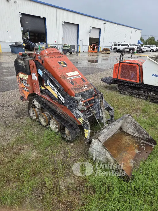 2021 Ditch Witch SK600 Track Loader