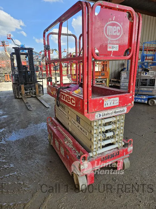 2018 MEC MICRO 19 Scissor Lift