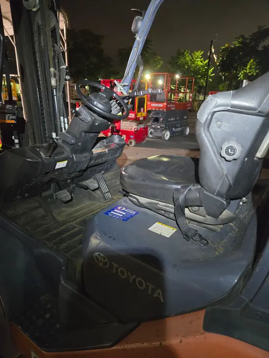 2018 Toyota 8FG45U Warehouse Forklift