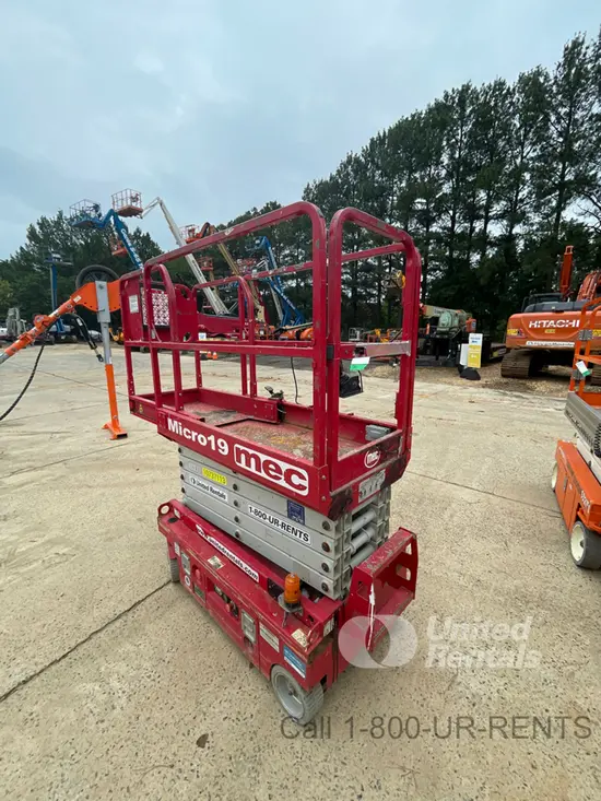2018 MEC MICRO 19 Scissor Lift