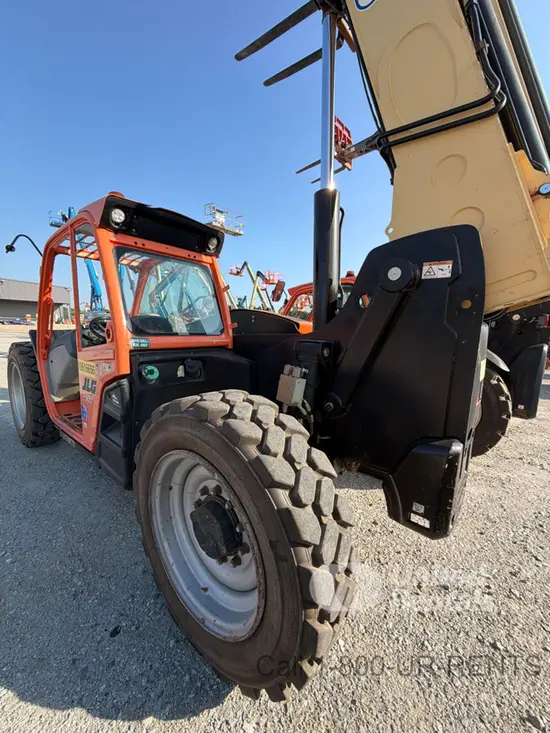 2017 JLG 742 Forklift
