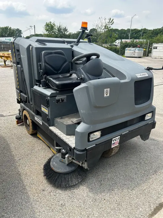 2022 KARCHER B 300 RI LPG Scrubber