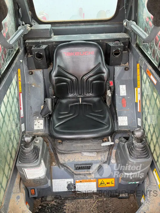 2023 Takeuchi TL6CR Track Loader