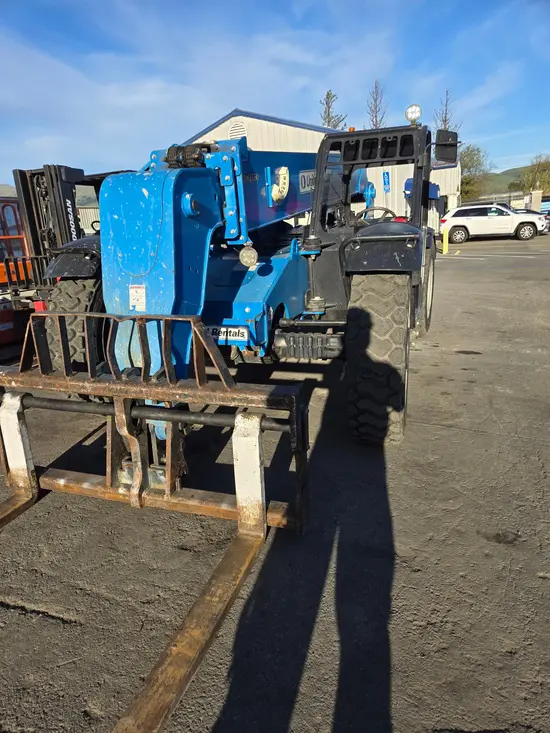 2017 Genie GTH-844 Forklift