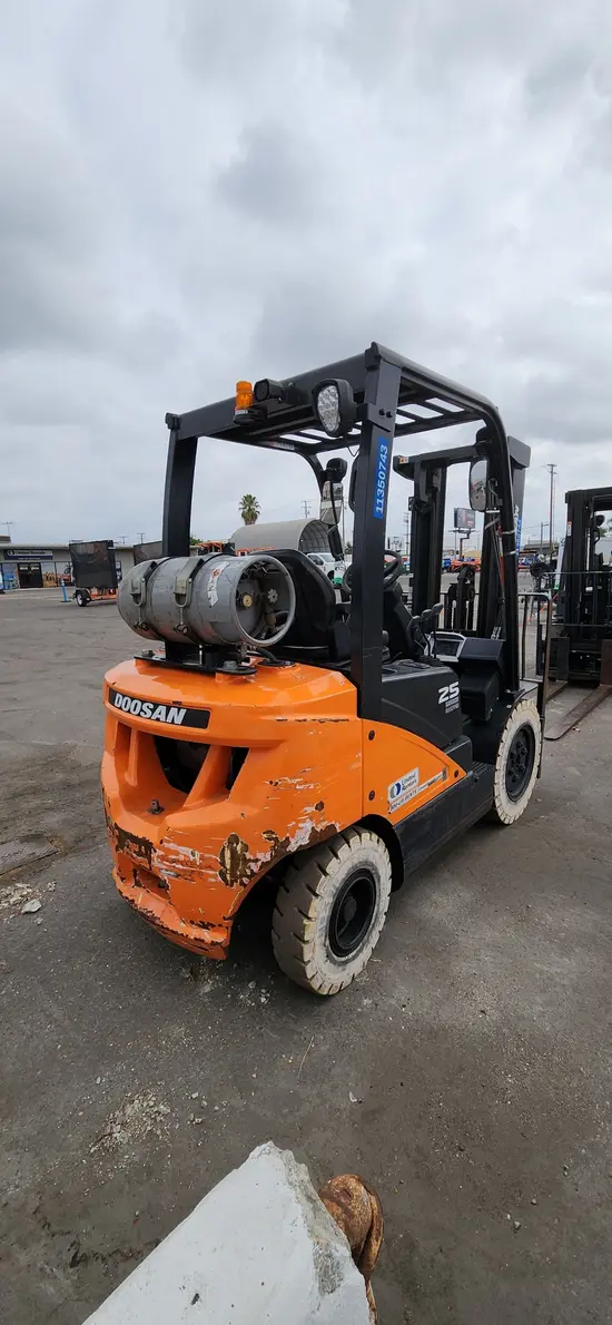 2022 Doosan G25P-7DF Warehouse Forklift