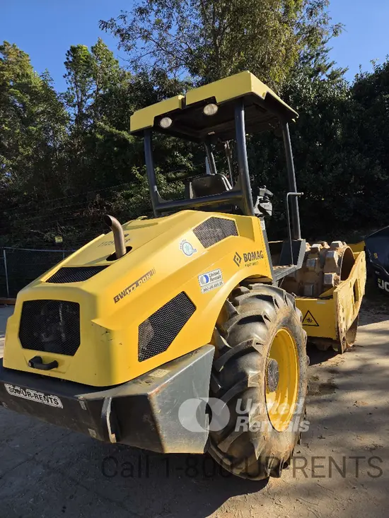2021 BOMAG BW177PDH-5 Single Drum Roller