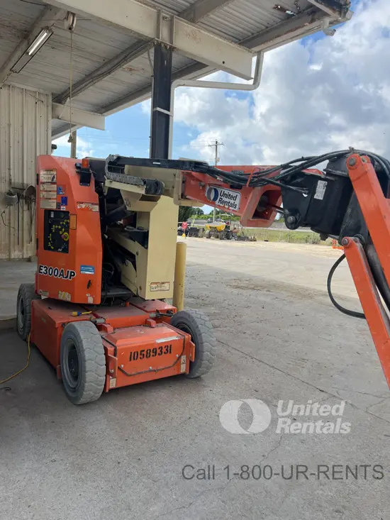 2017 JLG E300AJP Articulating Boom Lift