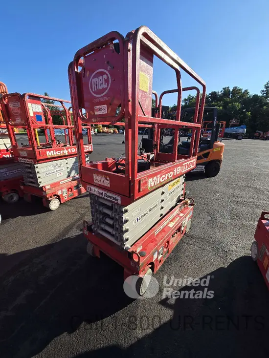 2019 MEC MICRO 19 Scissor Lift