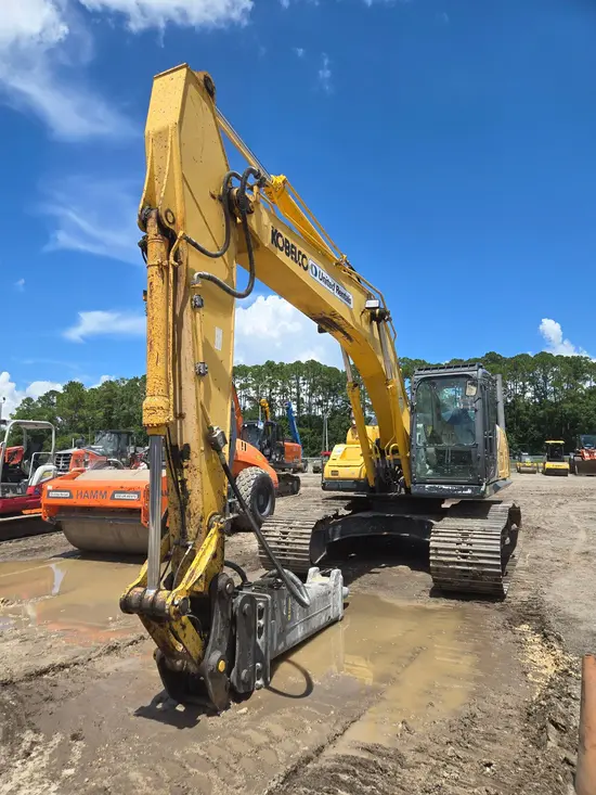 2020 Kobelco SK210LC-10 Excavator