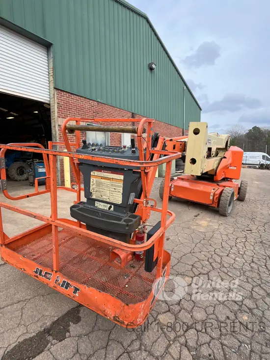 2017 JLG E450AJ Articulating Boom Lift
