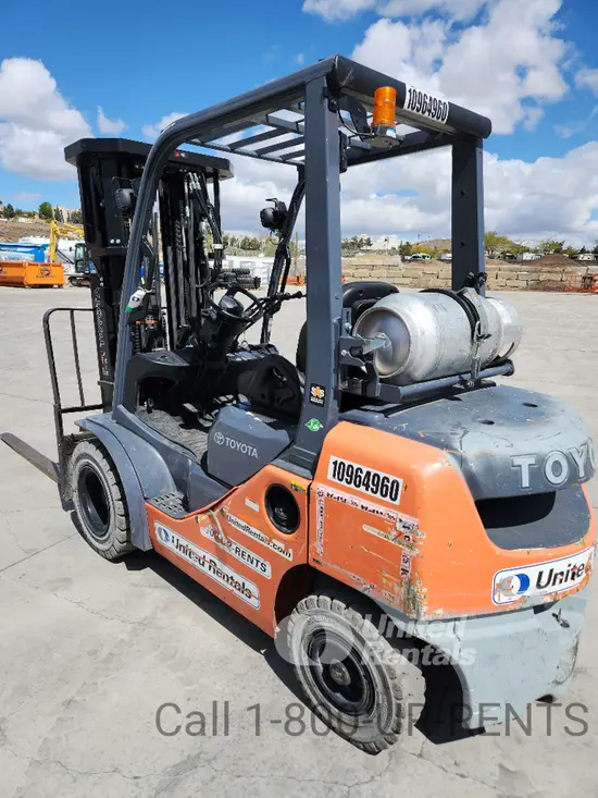 2019 Toyota 8FGU25 Warehouse Forklift